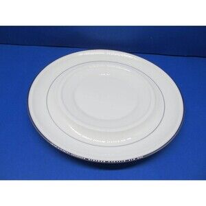 Mikasa Rochelle A4-172 Bone China 8 1/2" Gravy Boat Underplate Excellent Cond